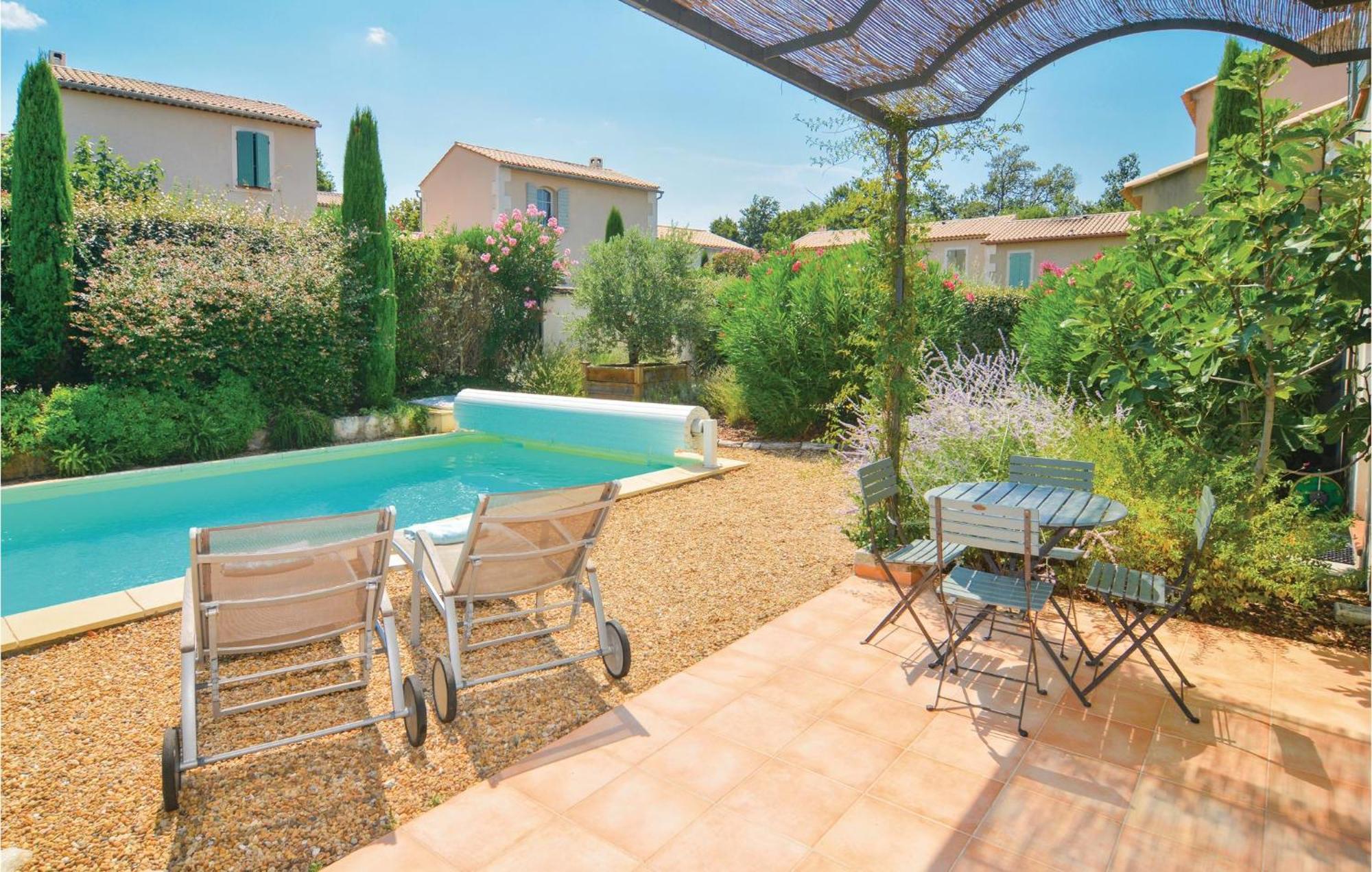 3 Bedroom Cozy Home In Saint Remy De Provence ภายนอก รูปภาพ